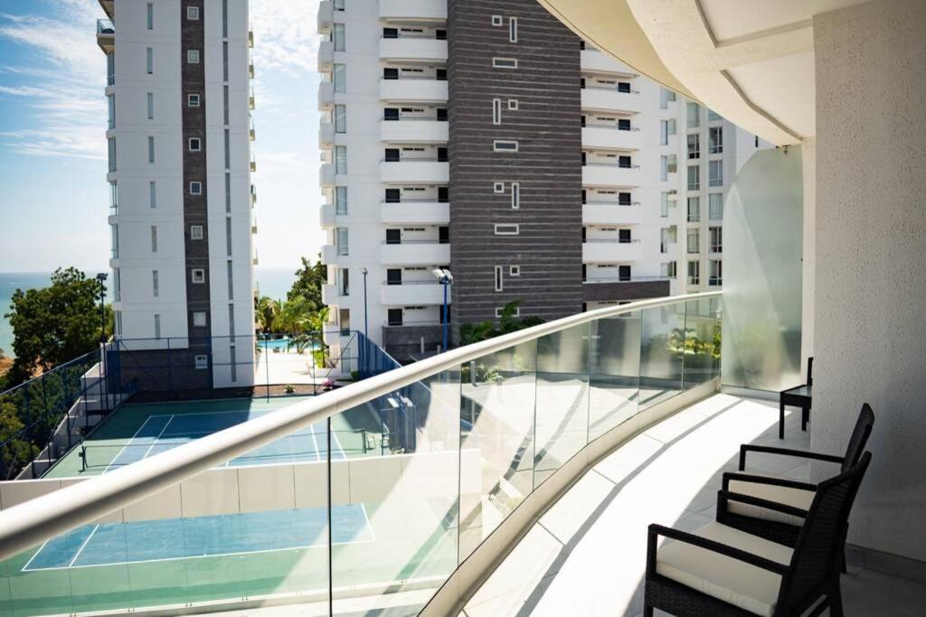 M3 Lujoso Y Comodo Departamento Con Playa 2 Piscinas Cancha De Tenis Jacuzzi Seguridad 24 Horas Manta Zewnętrze zdjęcie